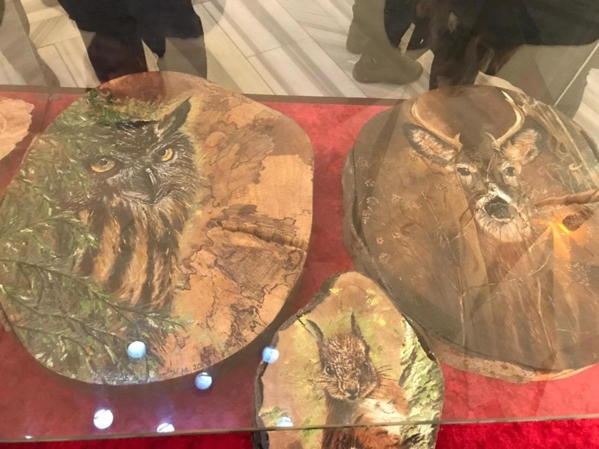 Meslek kursunu katılan kadınlar sergi a&ccedil;tı...