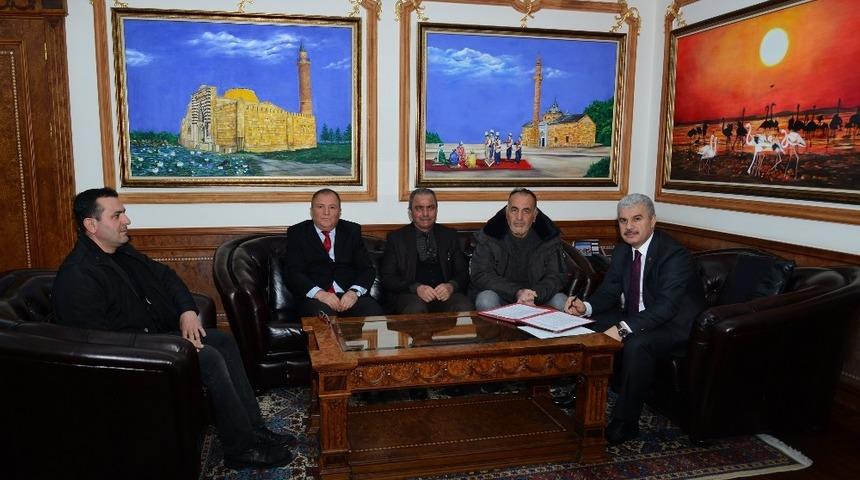 Hayırsever Fazıl Bahadır, eğitim hizmetlerinde kullanılmak üzere daire bağışı yaptı