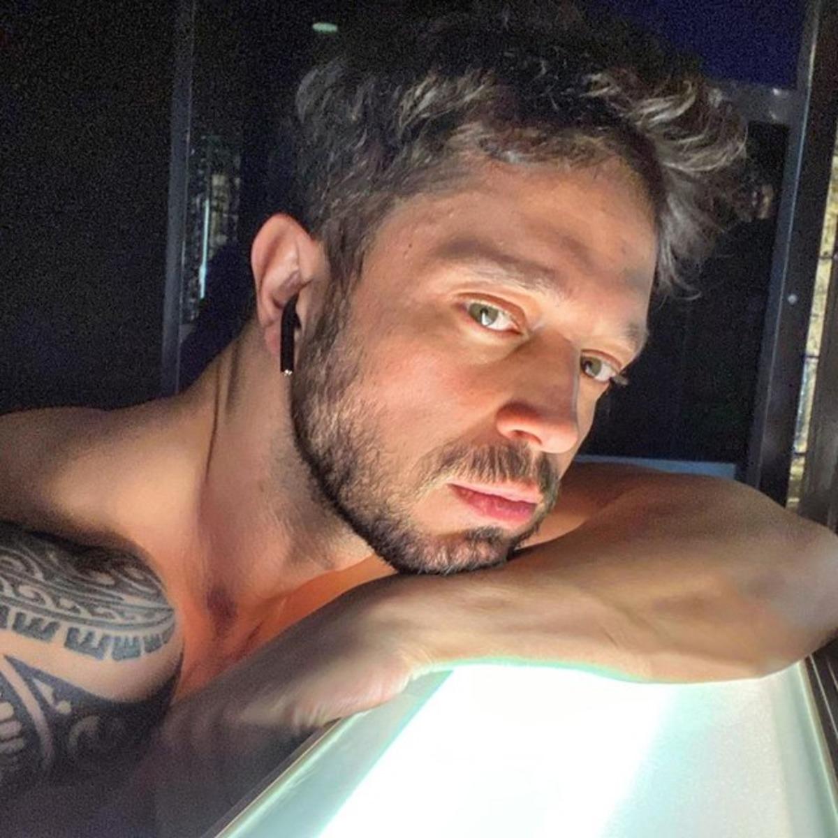 Murat Boz'un eski fotoğrafı sosyal medyayı salladı! 