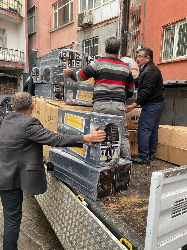 Aksaraylı çiftçilerden Elazığ’a ısıtıcı yardımı