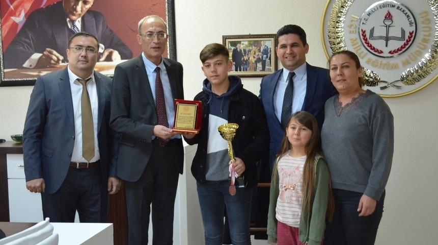 Dereceye giren Didimli &ouml;ğrenciler onurlandırıldı