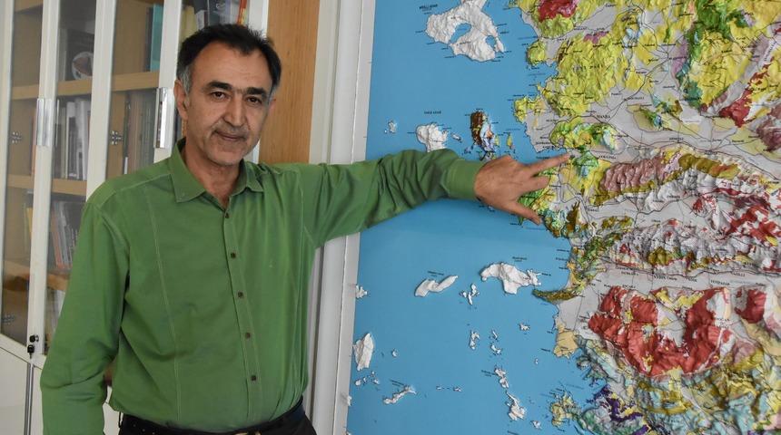 İzmir Jeoloji M&uuml;hendisleri Odası: Kentin &ouml;nemli kısımları riskli