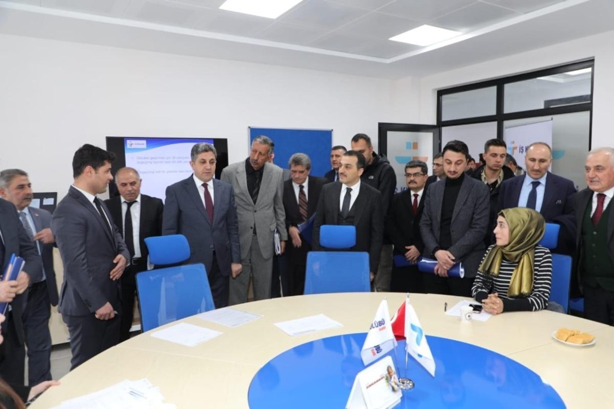 Kars&rsquo;ta İş Kul&uuml;b&uuml;&rsquo;n&uuml;n a&ccedil;ılışı yapıldı