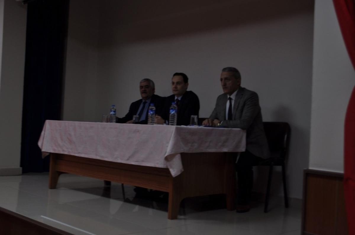 Arpa&ccedil;ay&rsquo;da &lsquo;Muhtarlara Hizmet i&ccedil;i&rsquo; eğitim verildi