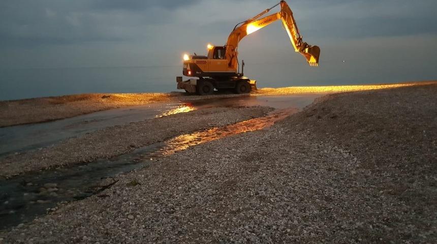 Arapsuyu Deresi&rsquo;nde ıslah &ccedil;alışması