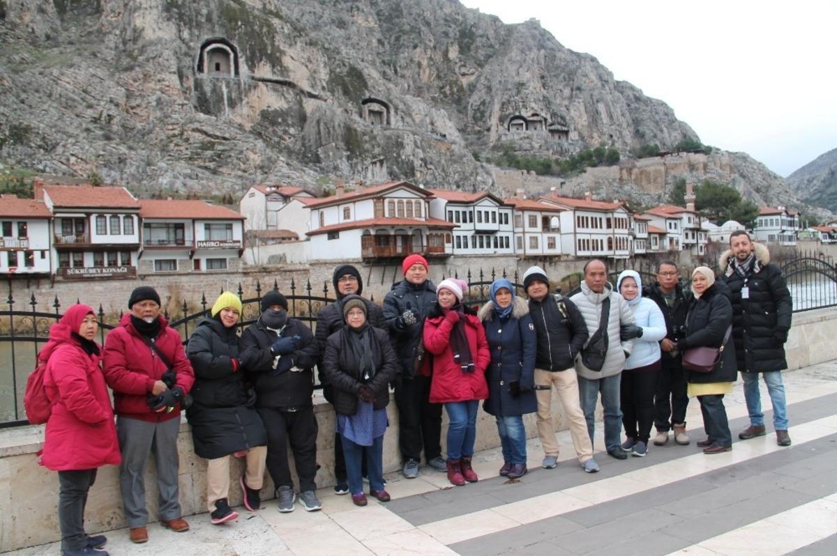 Singapurlu turistler Amasya&rsquo;ya hayran kaldı