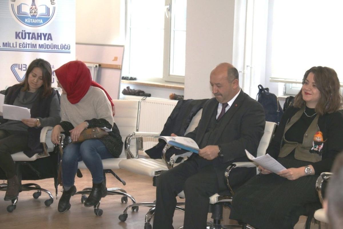 K&uuml;tahya&rsquo;da &lsquo;Anadolu masalları anlatıcılığı&rsquo; eğitimi