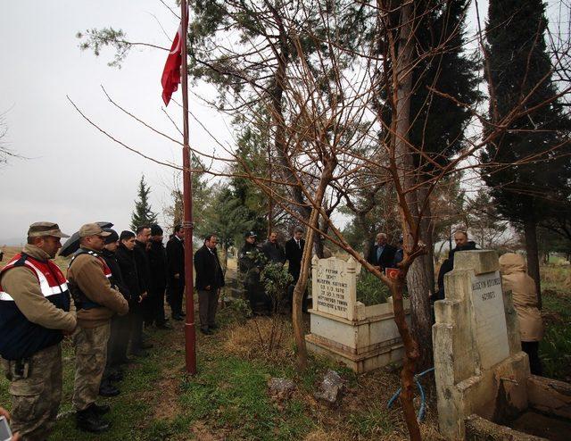 Şehit asker şehadetinin yıl dönümünde anıldı