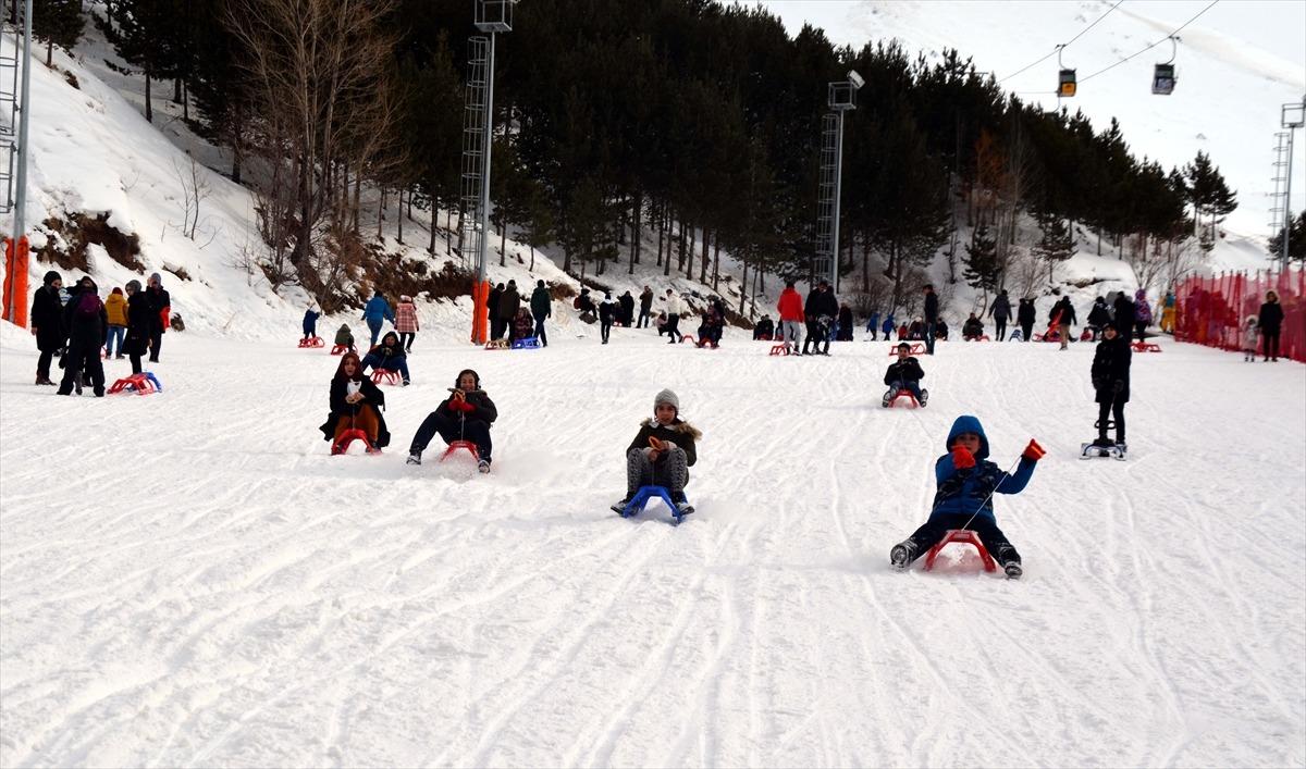 Yarıyıl tatili Erzurum'da eğlence dolu ge&ccedil;iyor!