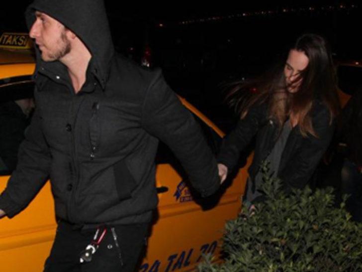 Eski sevgilisiyle barıştı G2