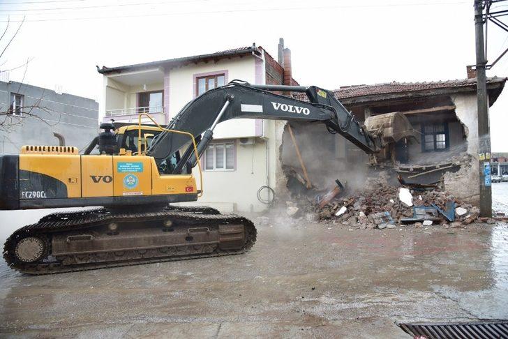 Deprem bölgesinde çalışmalar devam ediyor G1