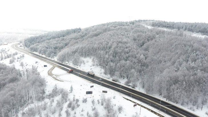 Bolu Dağı kar yağışı sonrası büyüledi G3