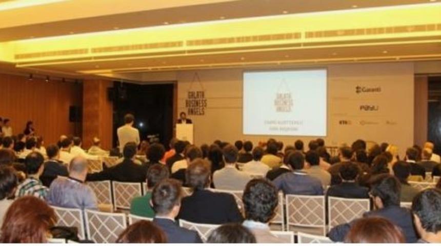 Emre Kurttepeli gave the Opening Speech in Mentor Clinic
