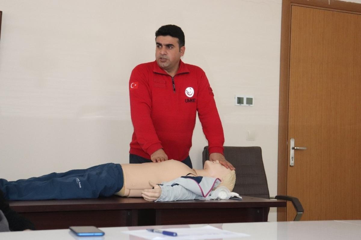 Ağrı&rsquo;da basın mensuplarına ilk yardım eğitimi verildi