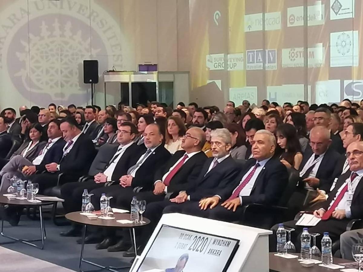 AK Parti&rsquo;li Yavuz, yeni yasa teklifini konferansta anlattı