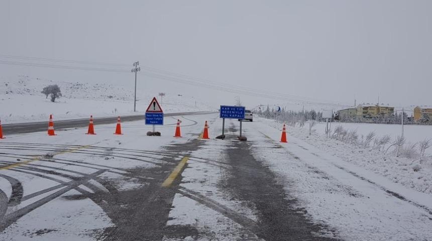 Develi&rsquo;de kar yağışı hayatı olumsuz etkiledi