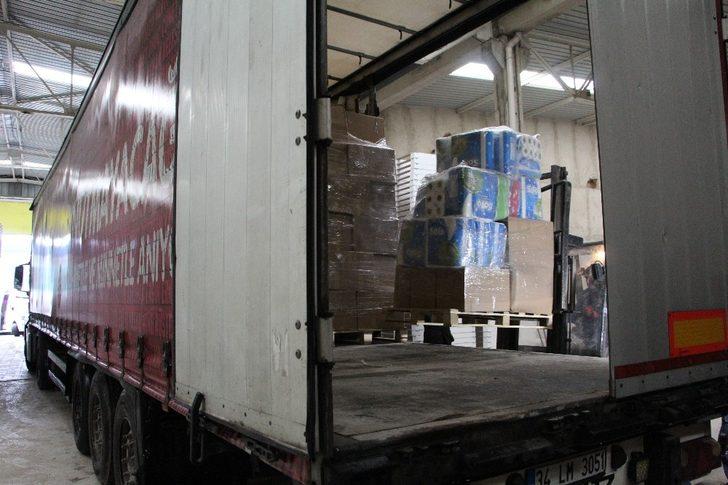 Yardım malzemeleriyle Elazığ’a giden belediye başkanı, vatandaşların acılarına ortak oldu G4