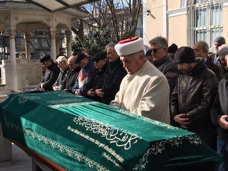 Ergenekon kumpas davasının kilit ismi Ümit Sayın son yolculuğuna uğurlandı G1