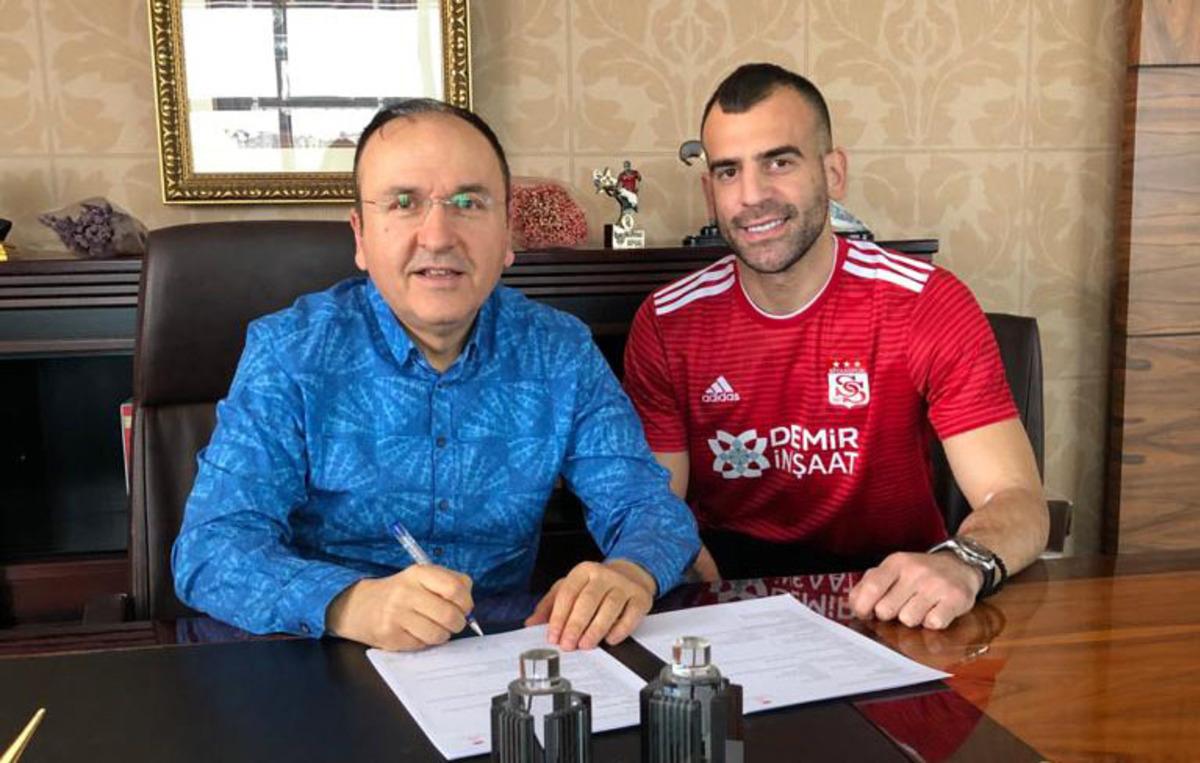 Sivasspor, Petar Skuletic'i kadrosuna kattı