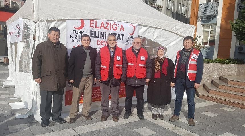 Devrek&rsquo;te Elazığ i&ccedil;in yardım &ccedil;adırı kuruldu