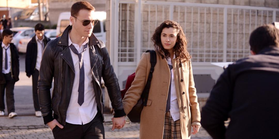 G&uuml;neşi Beklerken 35. B&ouml;l&uuml;m Galerisi