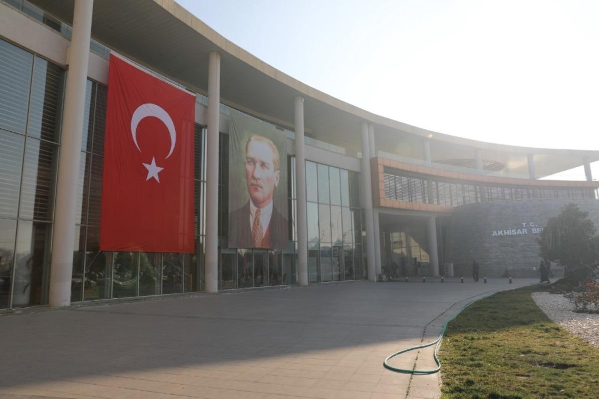 Başkan Dutlulu&rsquo;dan T&uuml;rk Bayrağı talimatı