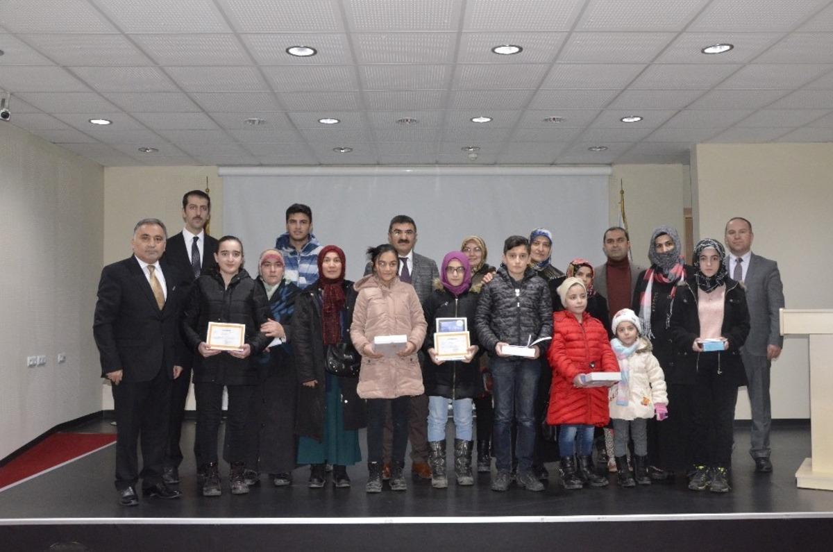 Okul Destek Projesi kapsamında başarılı &ouml;ğrenciler &ouml;d&uuml;llendirildi
