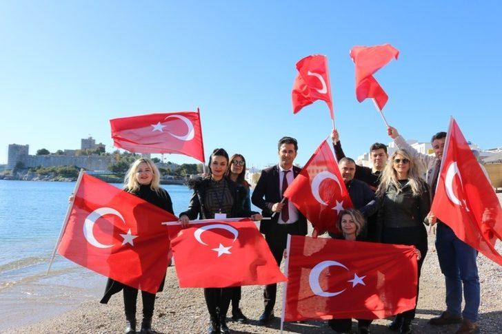 Bodrum sokakları Türk bayraklarıyla donatıldı G4