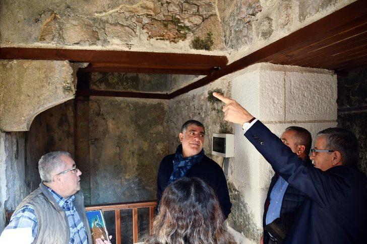 Selçuklu Av Köşkünde temizlik çalışması G4