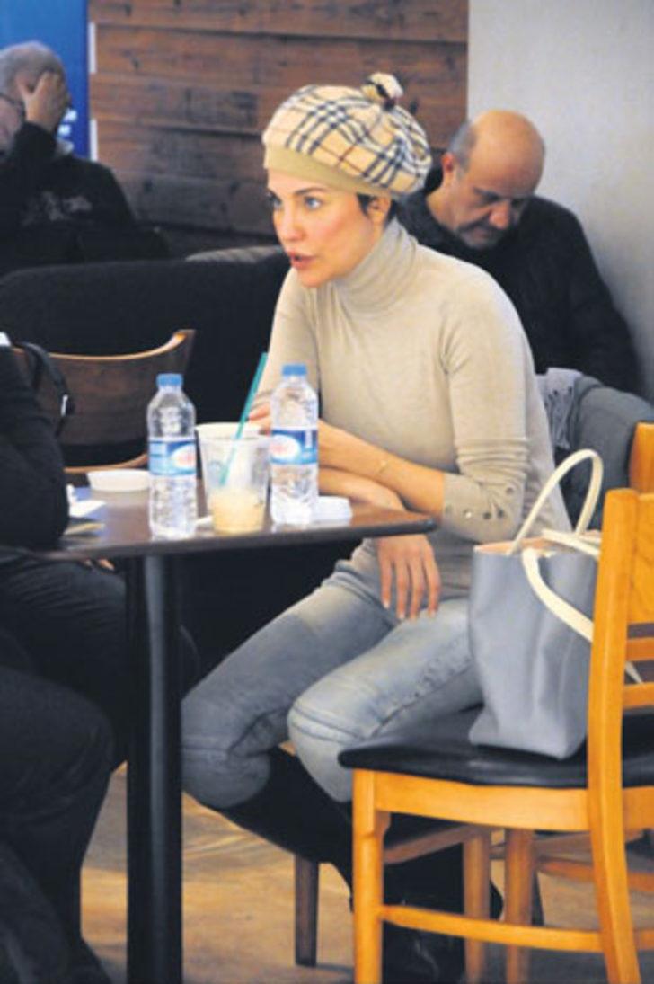 Deniz Akkaya AVM tuvaletinde kavga etti G4