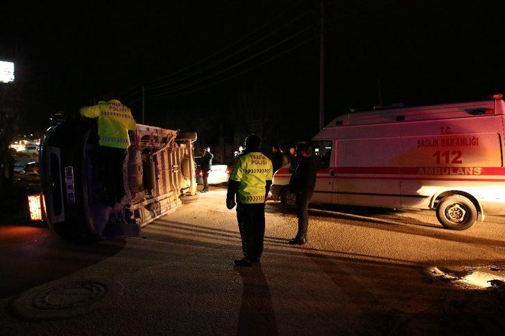 Bursa’da yolcu minibüsü yan yattı, 23 kişi ölümden döndü G2