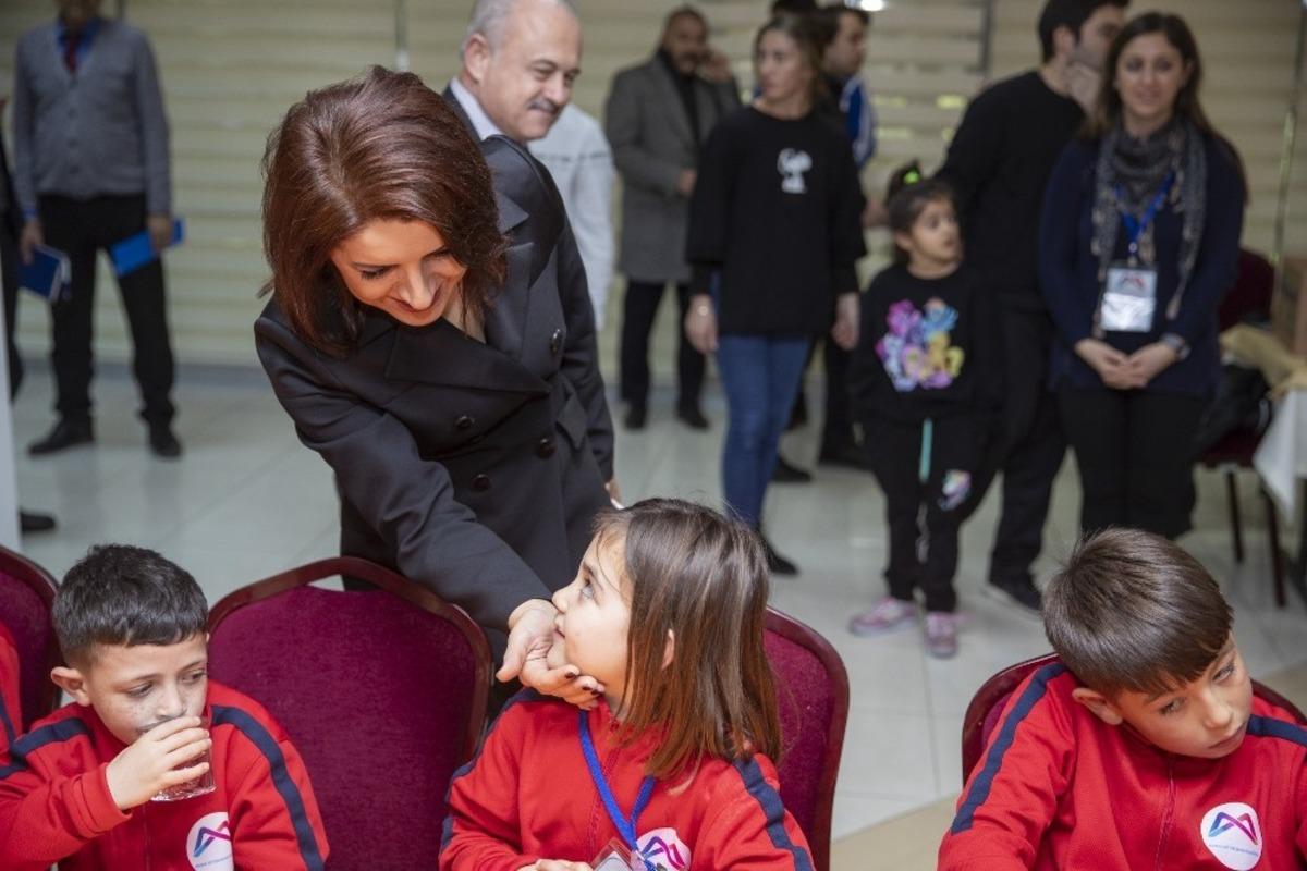 Sırke&ccedil;ili Y&ouml;r&uuml;k &ccedil;ocukları kent yaşamının renkli d&uuml;nyası ile buluştu