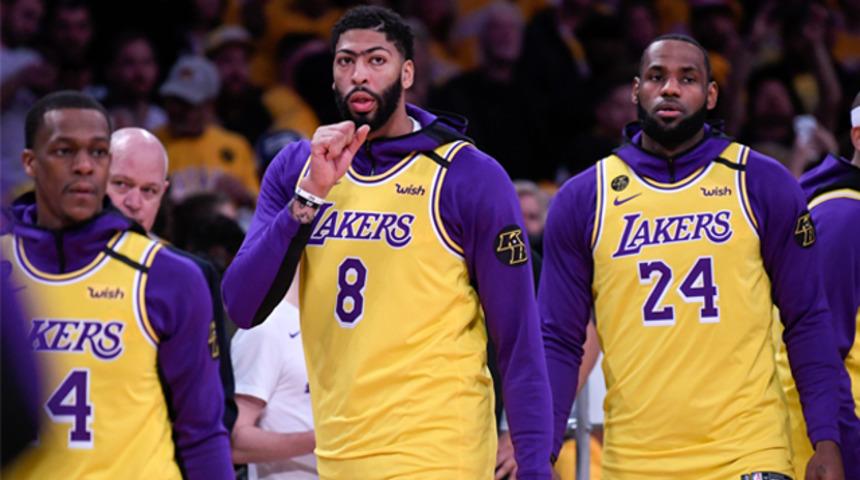 Staples Center'da Kobe Bryant için tören düzenlendi