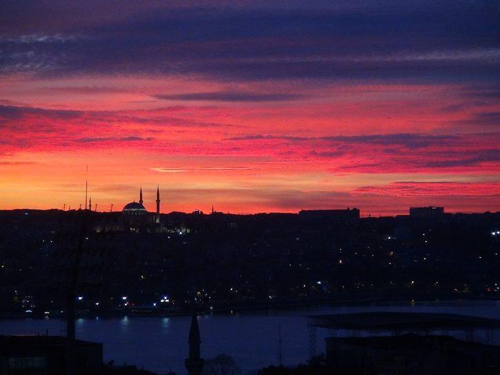 İstanbul’da gün batımı kartpostallık görüntüler! G3