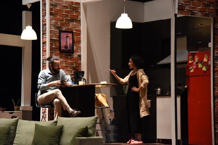 Ayrılık adlı tiyatro oyunu sahne aldı G1