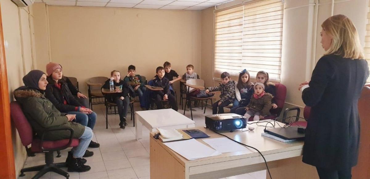 T&Uuml;GVA Eskişehir&rsquo;den &lsquo;vitaminler seni &ccedil;ağırıyor&rsquo; semineri
