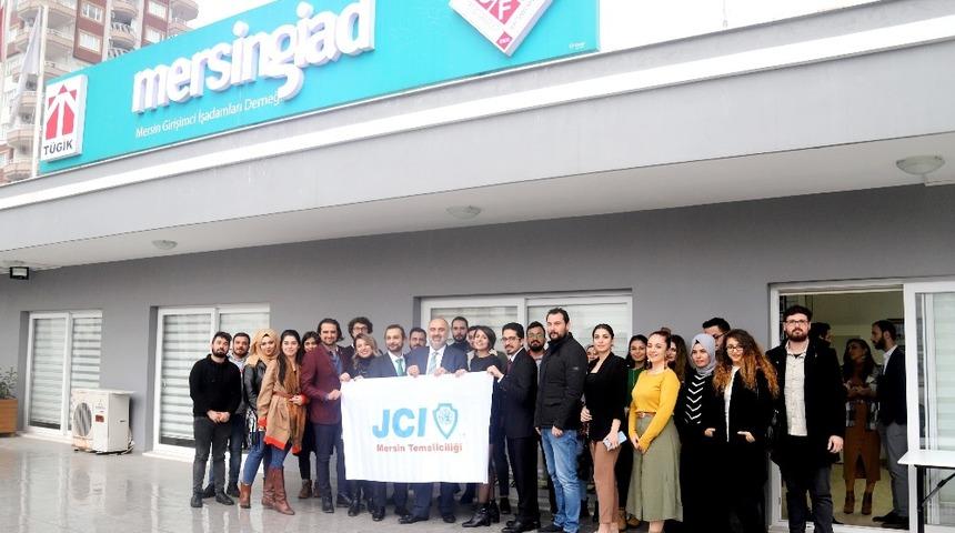 Mersin GİAD &uuml;yelerine &rsquo;Beden dili eğitimi&rsquo; verildi