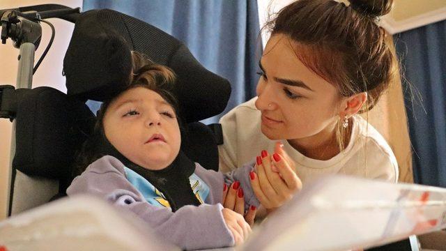 2 yaşa 7 yoğun bakım sığdırdı, direnciyle doktorları bile şaşırttı