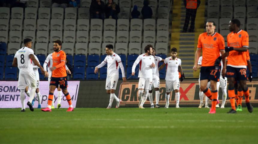 Başakşehir kalesini gole kapatamıyor!