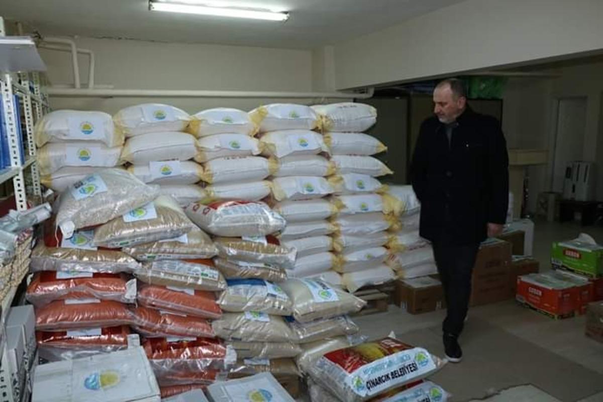 &Ccedil;ınarcık&rsquo;tan deprem b&ouml;lgesine yardım