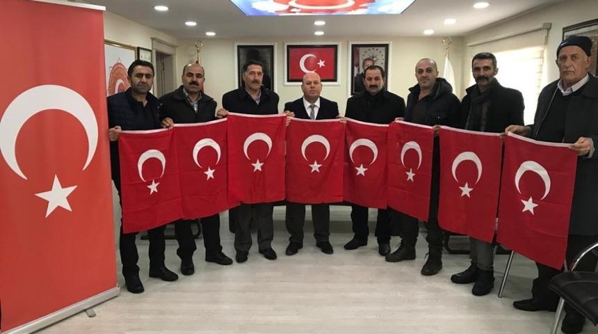 Genel Başkan Er&rsquo; bayrağımıza yapılan saygısızlığı kınıyoruz