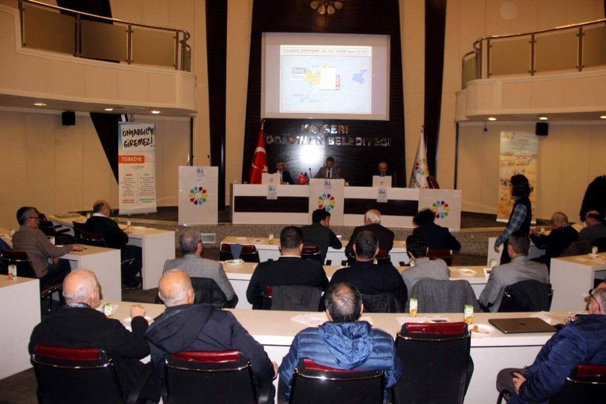 K&uuml;&ccedil;&uuml;k Millet Meclisi&rsquo;nde deprem konuşuldu