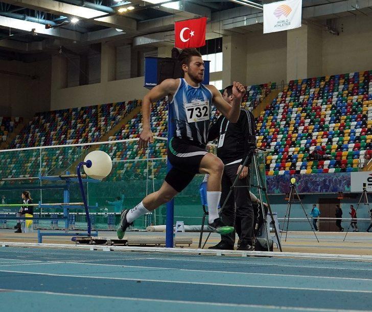 Türkiye Salon Şampiyonası’na başladı G1