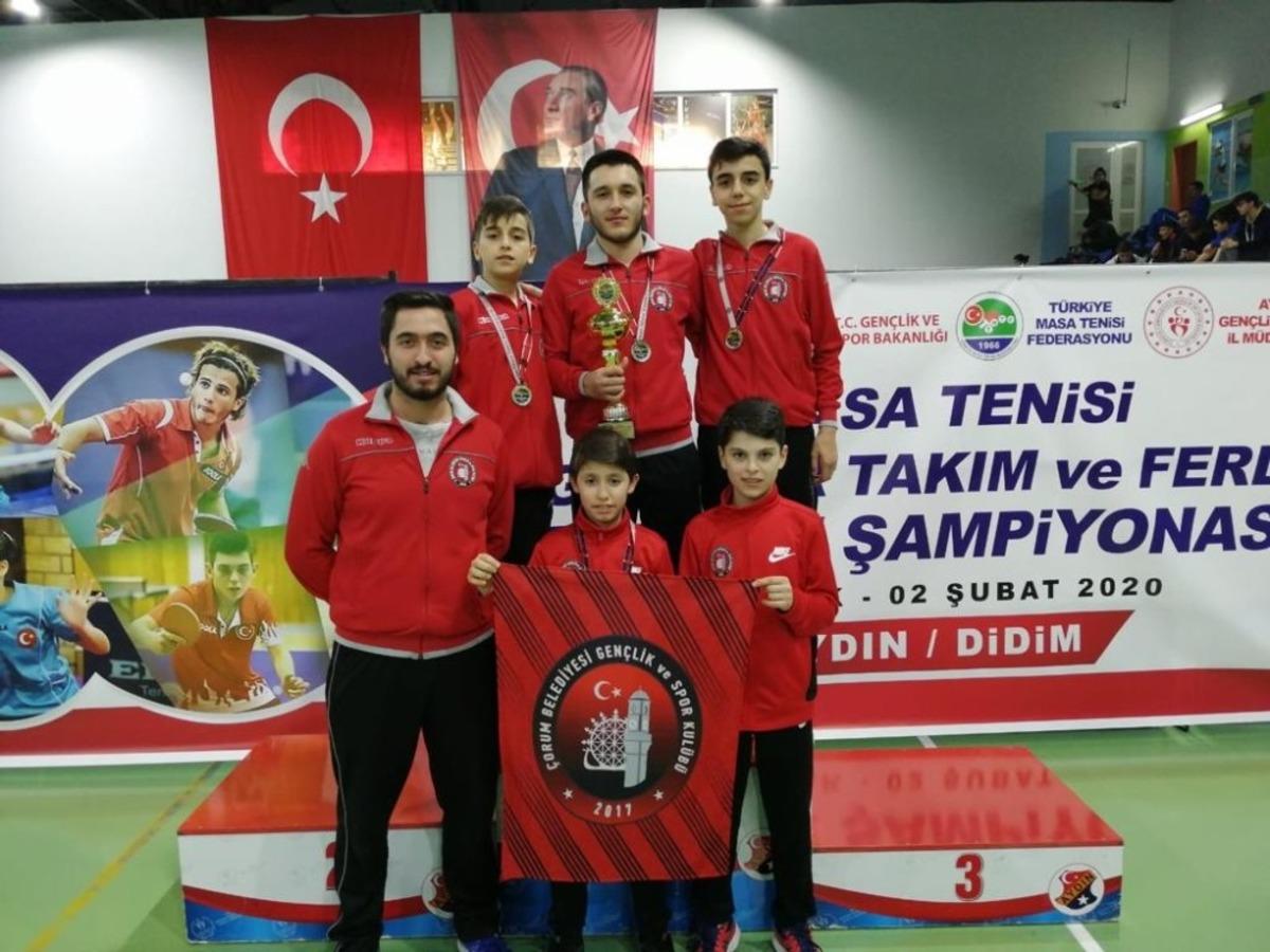 &Ccedil;orum Belediyesi masa tenisinde T&uuml;rkiye şampiyonu oldu