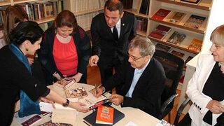 Orhan Pamuk'tan Yunus Emre'ye ziyaret