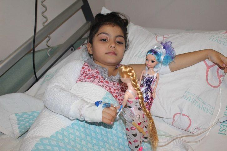 Elazığ depreminde 4 yaşındaki Hira Nur dehşeti yaşadı!  G4