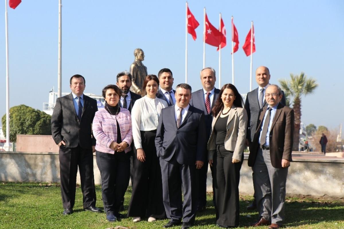 Ekonomi muhabirleri se&ccedil;ime gidiyor