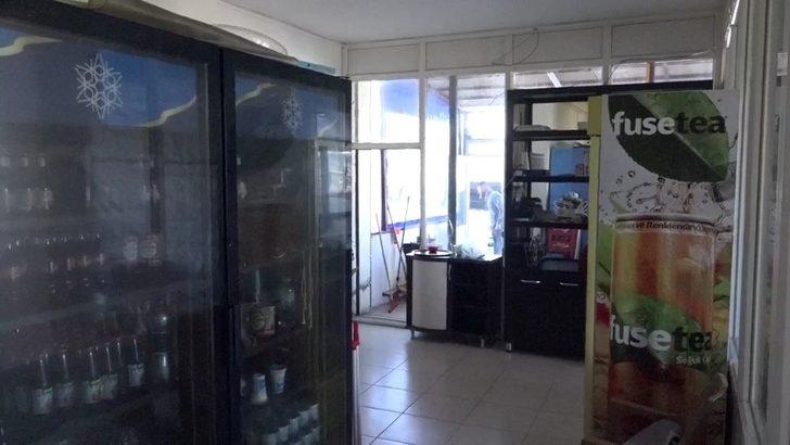 Okey takozuyla camı kırdı, 5 bin TL’yi alıp yere yağ döktükten sonra kaçtı G3