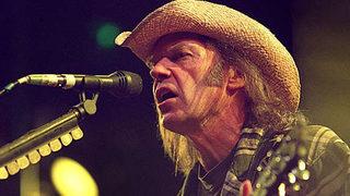 Festivalden Neil Young geçecek