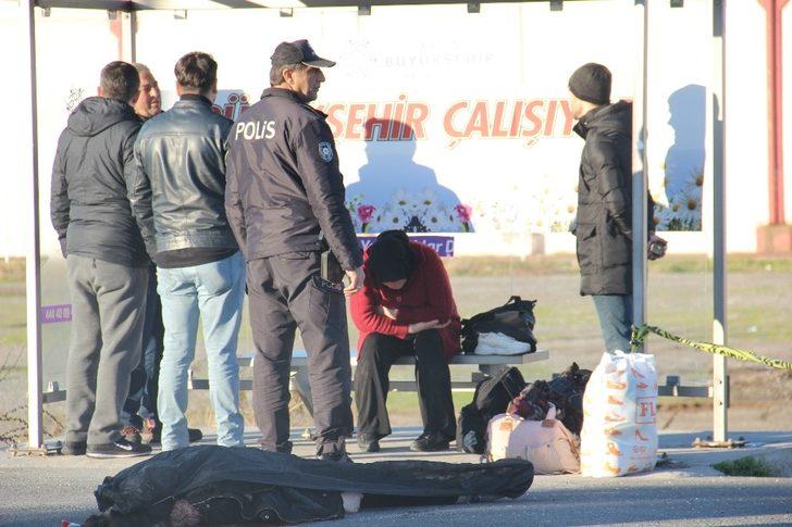 Aydın'da feci kaza! Anne ve babasının gözleri önünde can verdi G3